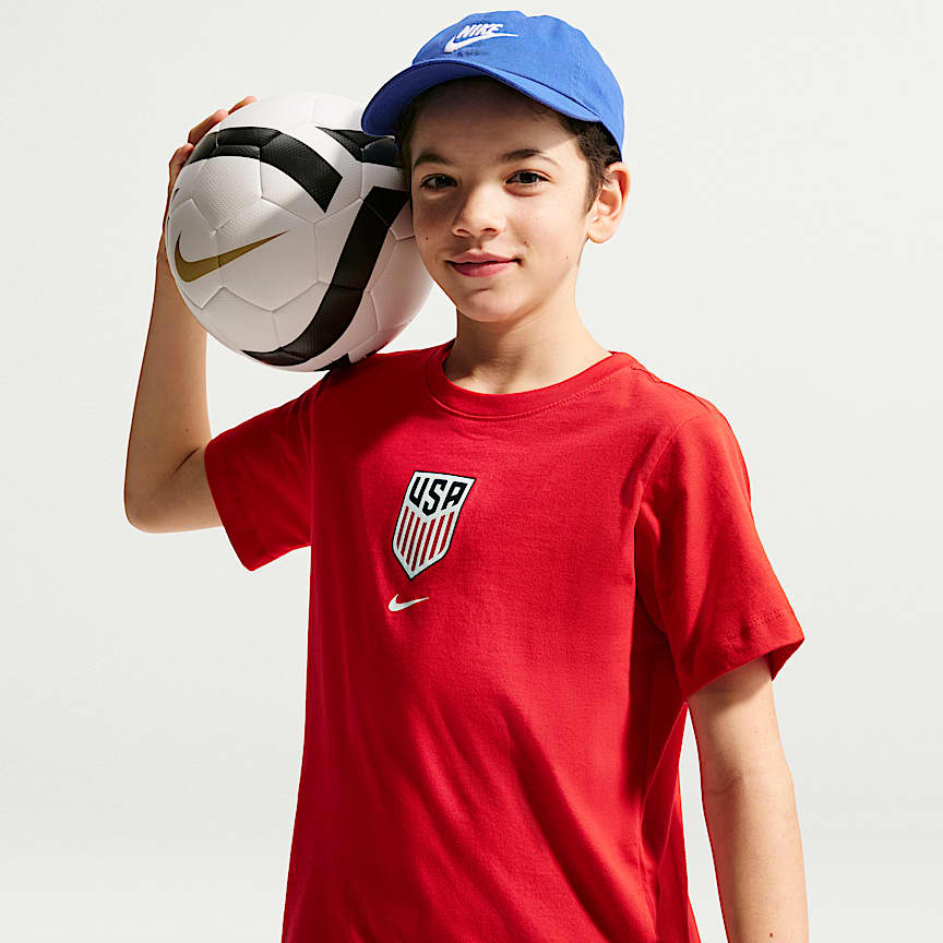 England x Palace Big Kids' Short-Sleeve Soccer Top. Nike.com